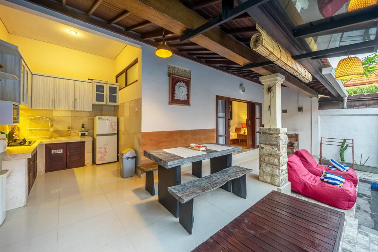 De Gani Villa Seminyak Exteriör bild
