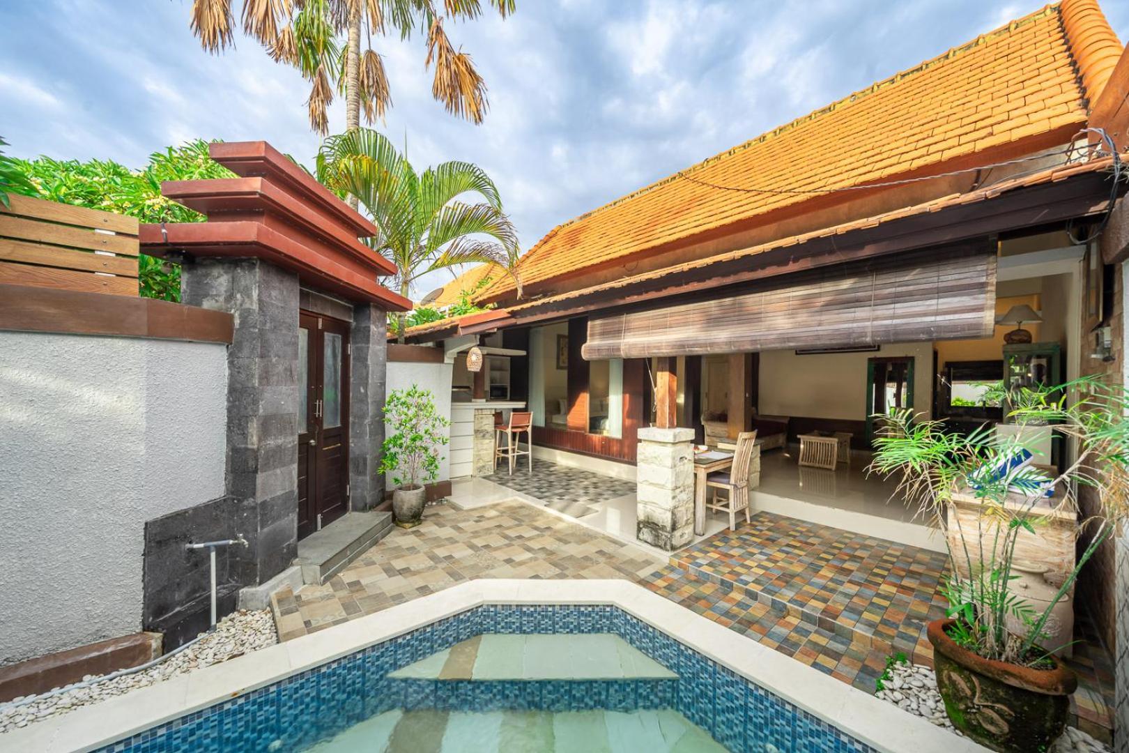 De Gani Villa Seminyak Rum bild